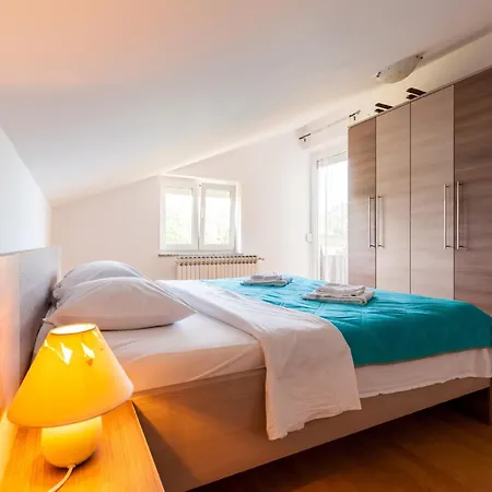 Pleasant On The Croatian Islands Amid The Sea Apartman *